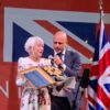 Checco Zalone premia Helen Mirren: “Se solo ti avessi conosciuto qualche anno fa…”