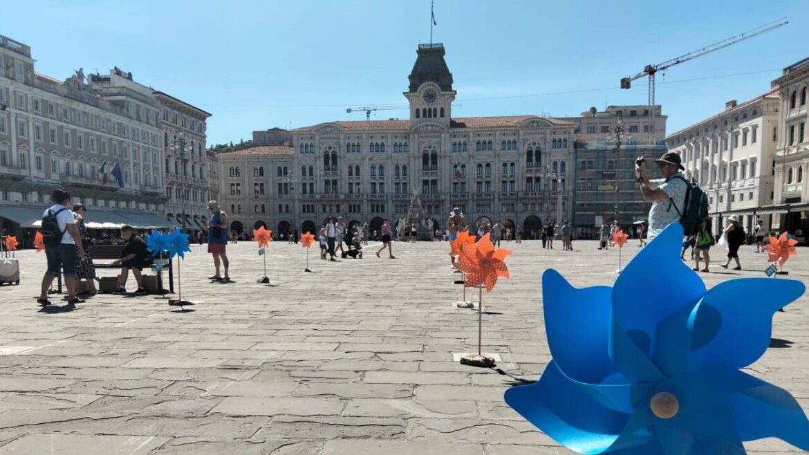 Con BoraMata centinaia di girandole mosse dal vento in piazza a Trieste – Itinerari