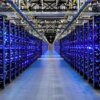 Data center, il conto energetico dell’AI: Google +37% di domanda elettrica, Amazon +16% di emissioni