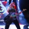Addio a Jennifer Finch, morta a 59 anni la bassista delle L7